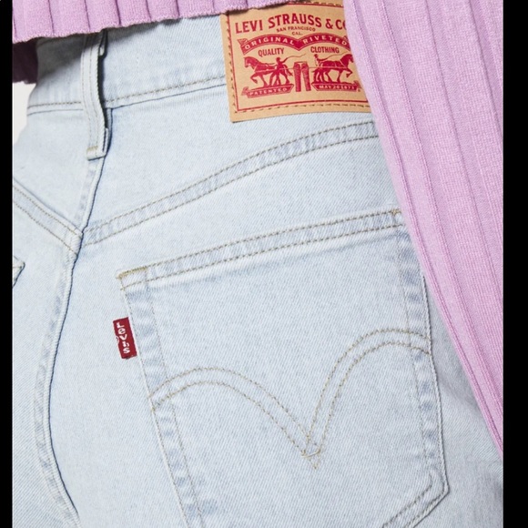 SALE! ⭐️ Levi’s High Waisted tapered leg jean light vintage - Picture 4 of 13